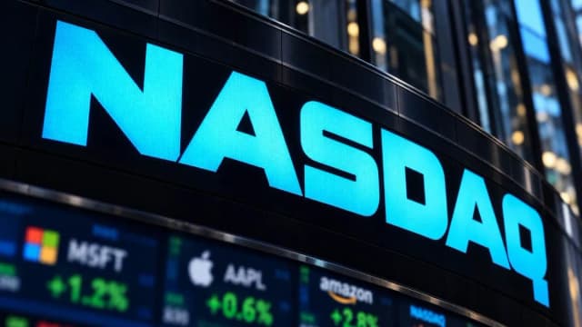 Image for article: Nasdaq 100 Price Action Forecast: NAS100 Bears Eye $29,000 After Support Breaks