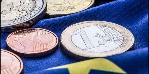 EUR/USD Forecast: Euro Extends Rally as Dollar Dips - Key Scenarios to Watch