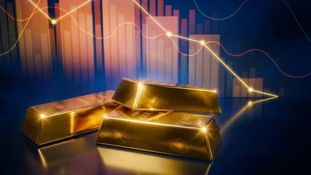 Image for article: Gold (XAU/USD) Quick Price Action Insight: Could Sellers Defend the $4,323–$4,377 Resistance Zone Again?