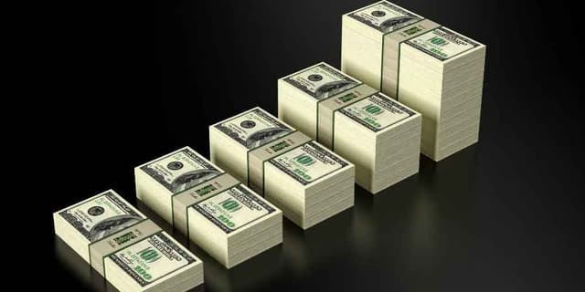 Image for article: Why the US Dollar Is Holding Strong and the Pound May Slip - Macro Trends that Traders Can’t Ignore!