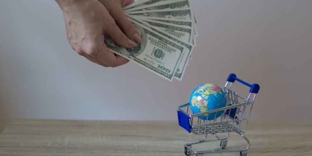 Image for article: Middle East Tensions Fuel Dollar Strength, but for How Long?