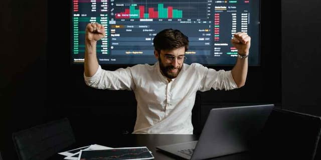 Image for article: NAS100 - How to Trade the Nasdaq Like a Pro (Smart Money Edition)
