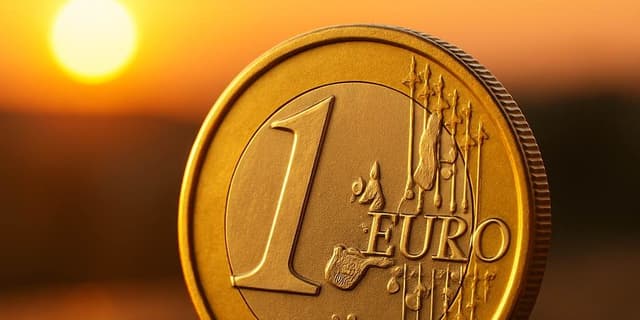 Image for article: Has Wave 4 Bottomed in EUR/USD or Is Sideways Grind Still in Play?