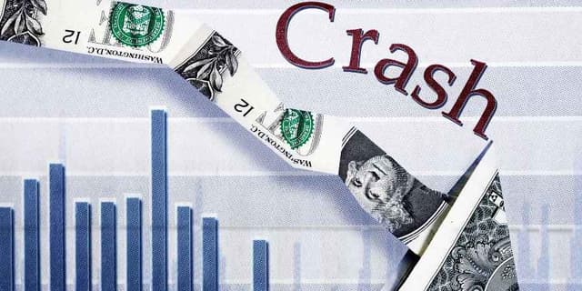 Image for article: DXY Breaks Below 100: Will U.S. Data and NFP Trigger a Dollar Rebound or Deeper Fall?