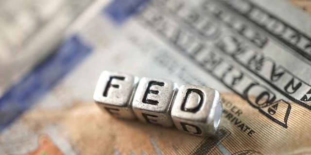 Image for article: Fed Pause, Gold Surge: Geopolitical Tensions and Rate Pause Weakens Dollar