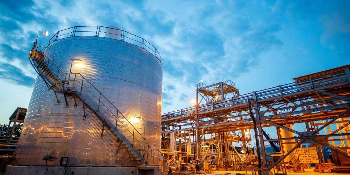 Gold, Gas, and Oil: Market Volatility Amid Trade Wars and Geopolitical Shifts