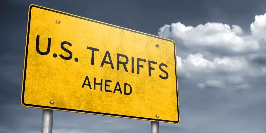 Tariffs Spark Market Turmoil: US Indices Tumble Amid Trade Uncertainty