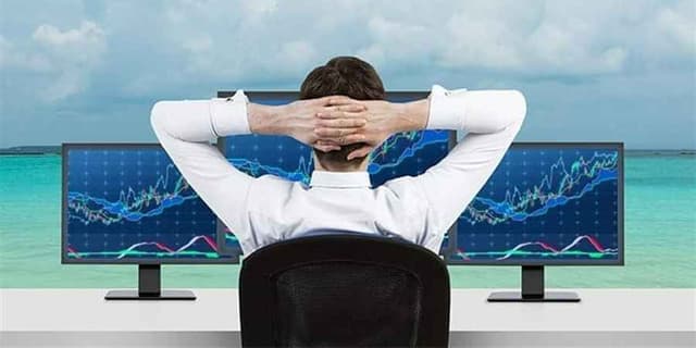 relaxed trader