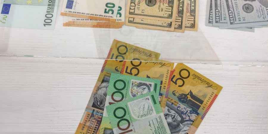 EUR/USD Weekly Review Euro Gains Amid Complex Political and Economic Developments