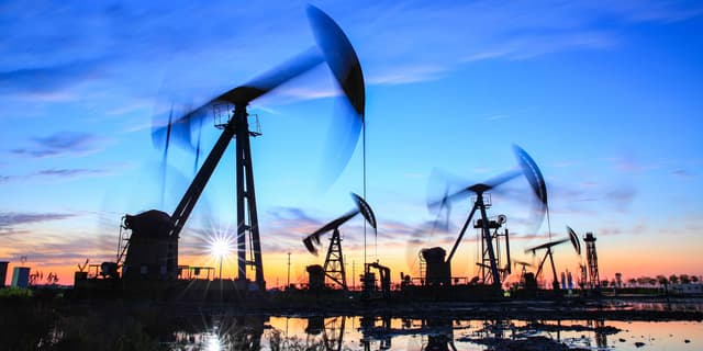 Image for article: Oil prices climb amid falling reserves and Middle East tensions