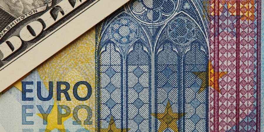 Analysing EUR/USD Trends Amidst Political and Economic Dynamics