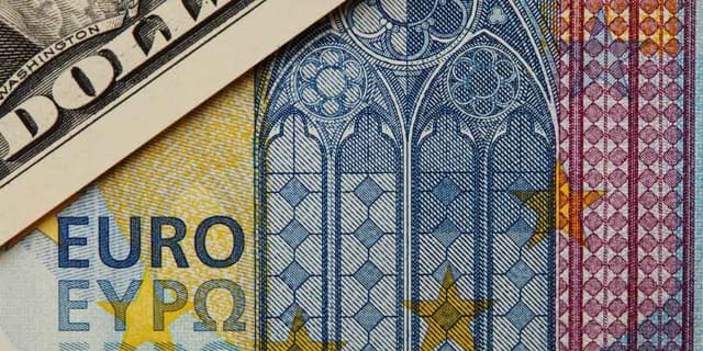 Image for article: Analysing EUR/USD Trends Amidst Political and Economic Dynamics