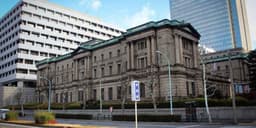 Thumbnail for Dollar Rebounds, Fed Dot-Plot Signals Just One Rate Cut This Year