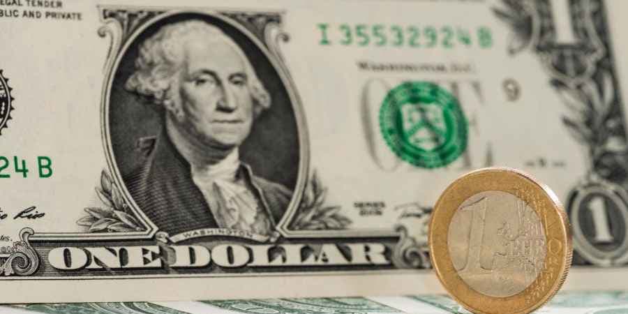 EUR/USD Expected to Continue its Descent to 1.05 as Divergence Between the Fed and ECB Persists