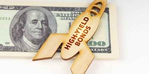 Image for article: Dollar, Yields Push Up; US Initial Jobless Claims Ease