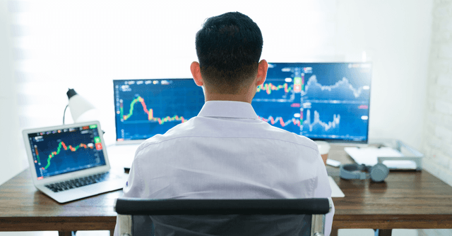 What are the alternatives to MetaQuotes' MetaTrader MT4 and MT5 platforms for brokers?