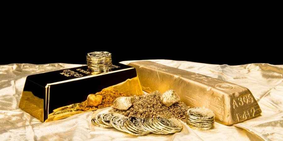 Gold Outlook: Why Macro Bulls Are Still in Control Gold Outlook: Why Macro Bulls Are Still in Control