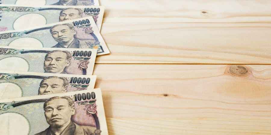 Yen Faces Continued Pressure Amid Political and Economic Factors Yen Faces Continued Pressure Amid Political and Economic Factors