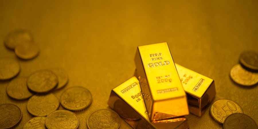 Commodity Markets: Gold Continues its Surge, GAS on Pullback, Oil at Support Level Commodity Markets: Gold Continues its Surge, GAS on Pullback, Oil at Support Level